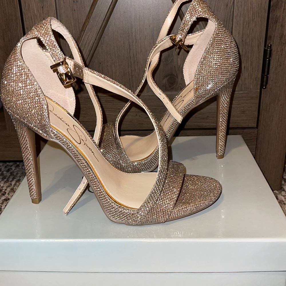 Jessica Simpson bedazzled pumps